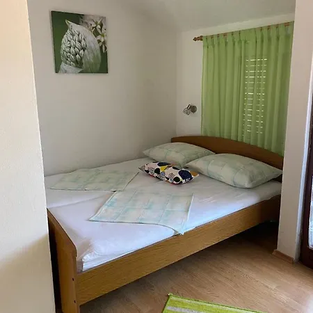 Comfort Apartments * تروغير