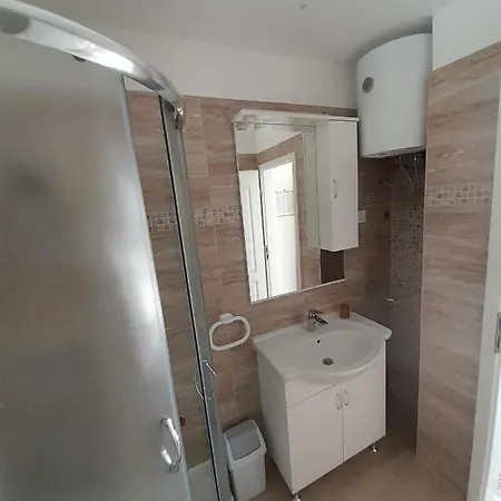 Comfort Apartments *