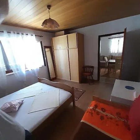 Comfort Apartments * تروغير