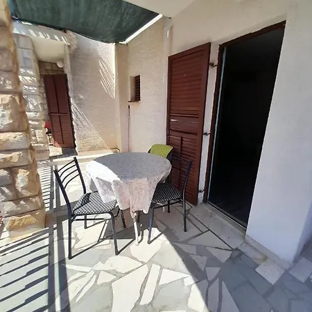 Comfort Apartments شقة تروغير