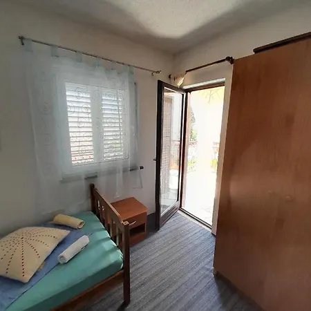 Comfort Apartments شقة تروغير