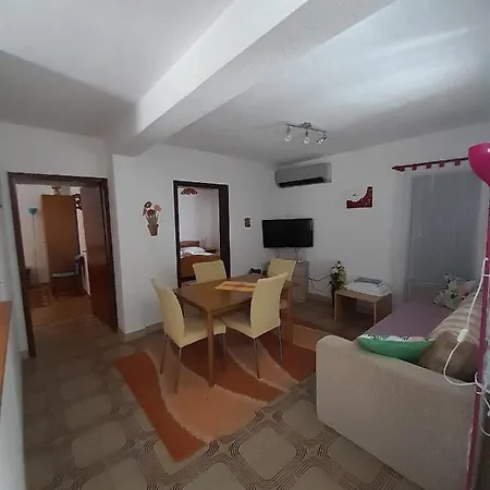 Comfort Apartments דירה